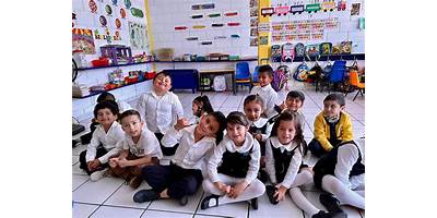 COLEGIO CRECIENDO Y APRENDIENDO