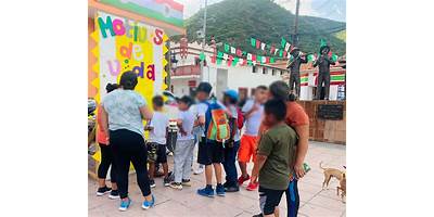 EL ALAMAR Y EL ROSAL