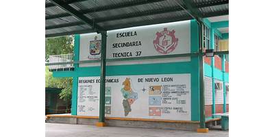 ESCUELA SECUNDARIA TÉCNICA 37