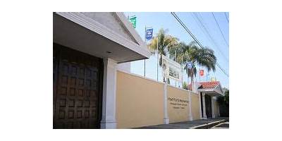 INSTITUTO MONARCA DE URUAPAN