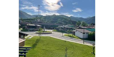 LA PAROTA