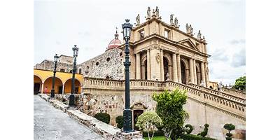 LA VIRGEN