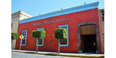 LIC. MIGUEL N. LIRA