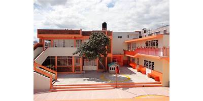 LUZ MA SERRADELL