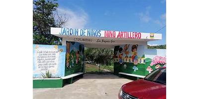 NIÑO ARTILLERO