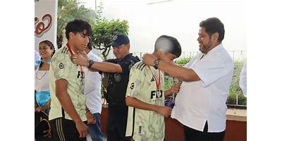 PRECURSORES DE LA REVOLUCION