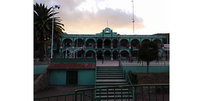 UNA LUZ EN LA MONTAÑA