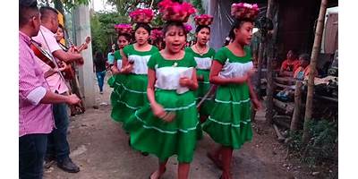 XOCHIPITZAHUATL