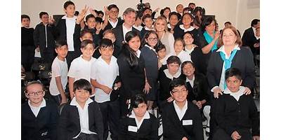 ANGELICA RIVERA DE PEÑA
