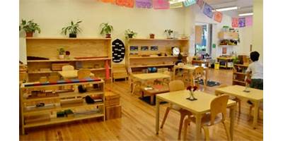 CASA DE LOS NIÐOS MONTESSORI