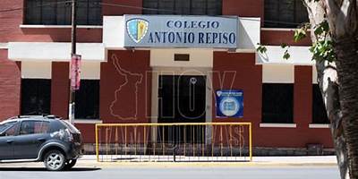 CENTRO DE CAPACITACION COMERCIAL ANTONIO REPISO