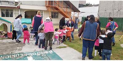CENTRO DE DESARROLLO INFANTIL LUCIERNAGA