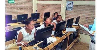CENTRO DE ESTUDIOS TECNICOS EN COMPUTACION E INGLES CETCI