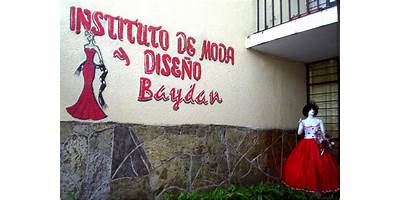 COLEGIO DE MODA Y DISEÑO TEXTIL DE CALZADO Y MORRO