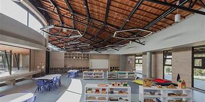 COLEGIO MONTESSORI