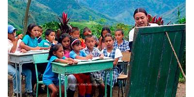 EDUCADORA RURAL