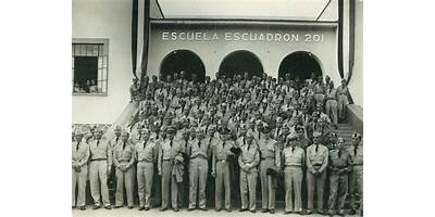 ESCUADRON 201