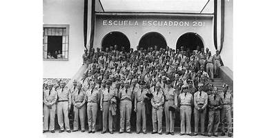 ESCUADRON 201