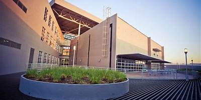 ESCUELA BANCARIA Y COMERCIAL CAMPUS TOLUCA