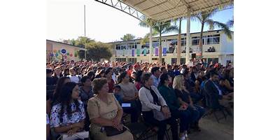 ESCUELA PREPARATORIA LA CRUZ