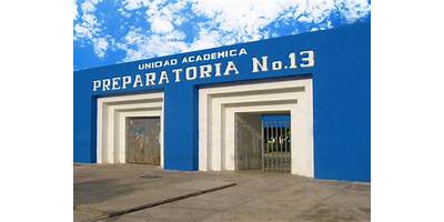 ESCUELA PREPARATORIA NUM. 13