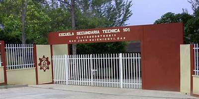 ESCUELA SECUNDARIA TECNICA NUM. 11