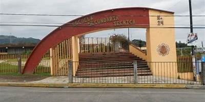 ESCUELA SECUNDARIA TECNICA NUM. 24