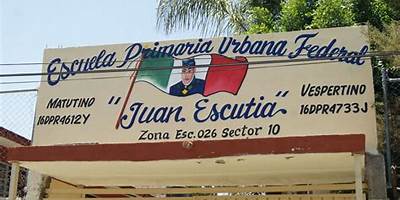JUAN ESCUTIA