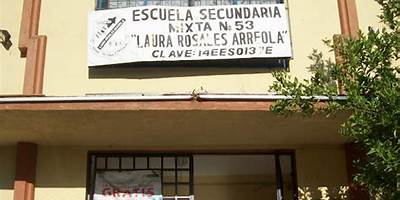 LAURA ROSALES ARREOLA