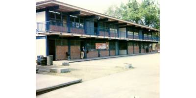 LAURELES, LOS
