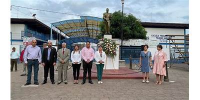LAZARO CARDENAS DEL RIO
