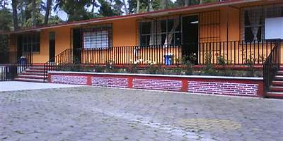LIC. ALFONSO GARCIA ROBLES.