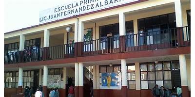 LIC. JUAN FERNANDEZ ALBARRAN