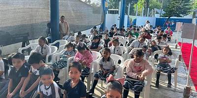 NIÑOS HEROES