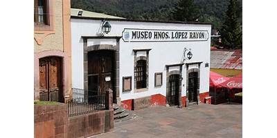 RAFAELA LÓPEZ A. DE RAYÓN