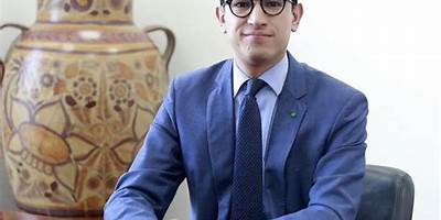ROBERTO VELASCO