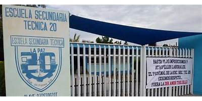 SECUNDARIA TECNICA NUM. 20