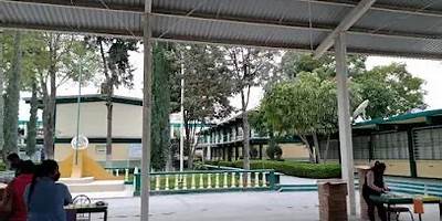 TIERRA Y LIBERTAD