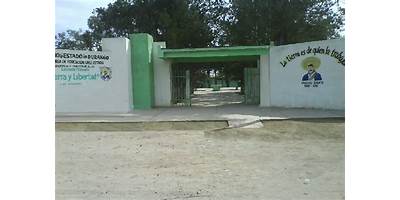 TIERRA Y LIBERTAD