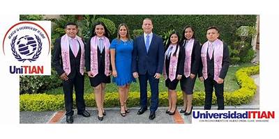 UNIVERSIDAD ITIAN