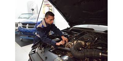ESCUELA DE MECANICA AUTOMOTRIZ DE QUERETARO