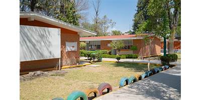 INSTITUTO ROSAURA ZAPATA