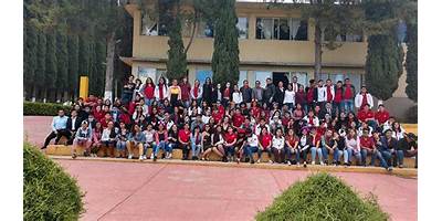 ESCUELA CANADIENSE