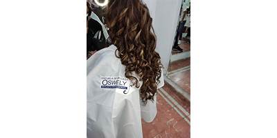 ESCUELA DE BELLEZA OSWELY CUAUTLA