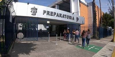 ESCUELA PREPARATORIA NO. 4