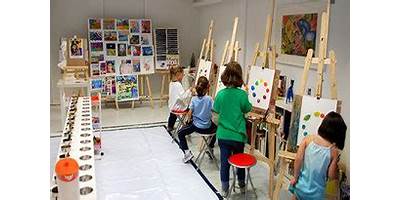 MARÍA MONTESSORI