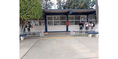 PREPARATORIA DR. LUIS GARIBAY GUTIERREZ