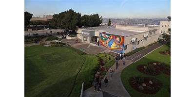 CENTRO DE ENSEÑANZA E INVESTIGACIÓN SUPERIOR DE TIJUANA