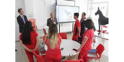 ESCUELA DE MEDICINA VETERINARIA Y ZOOTECNIA EN PEQUEÑAS ESPECIES