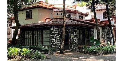 LA CASA DEL TEATRO